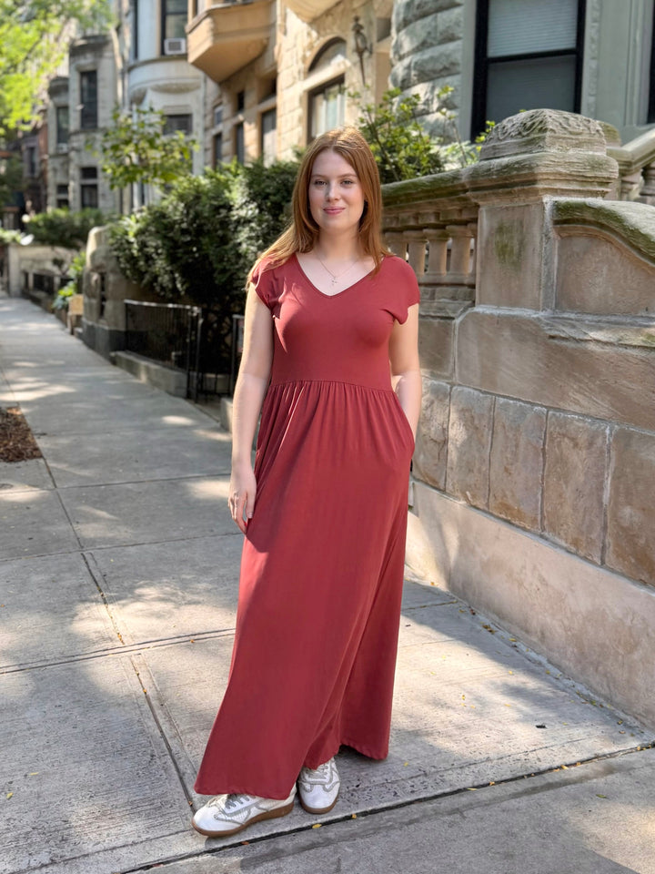 DINAH dress in Earthy Red