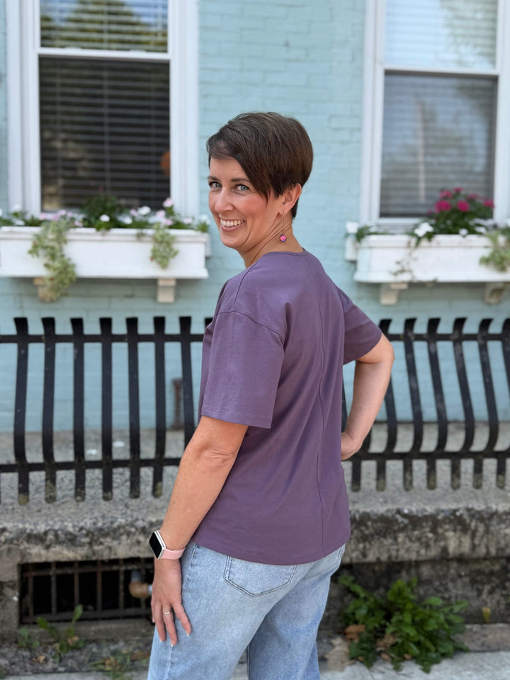 CALI tee in Smoky Purple
