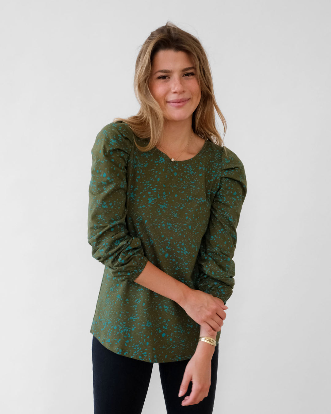 ATHENA printed top in Olive/Teal