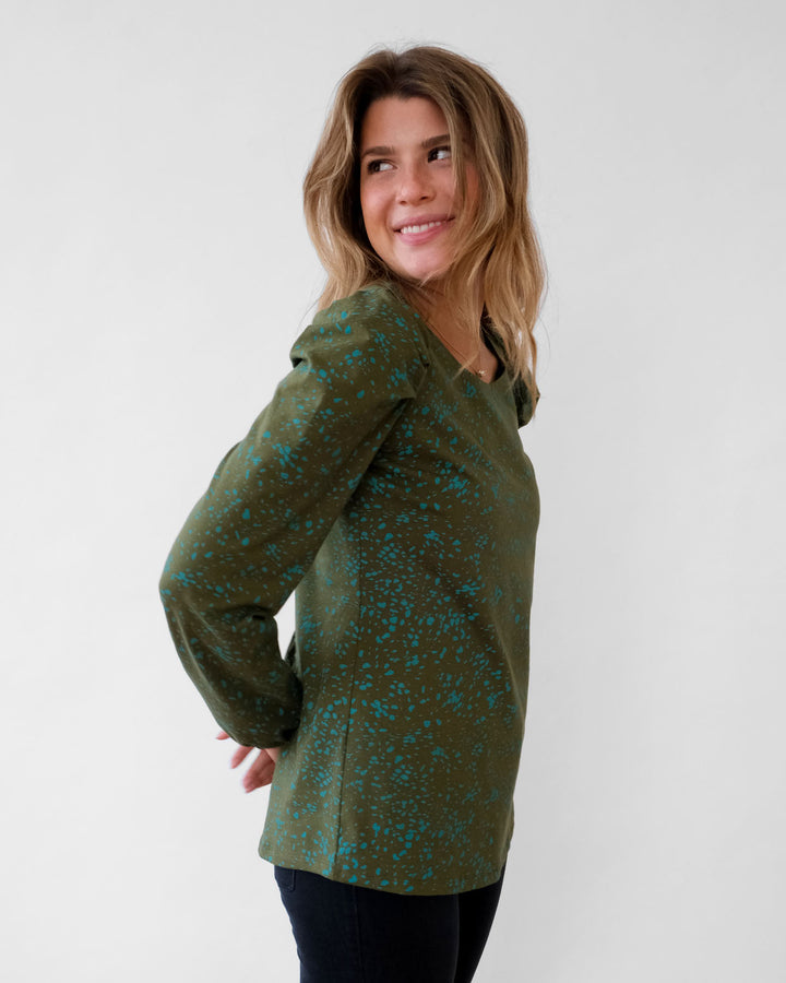 ATHENA printed top in Olive/Teal