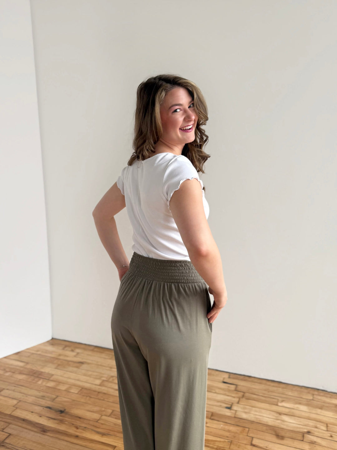 EVELINE smocked jersey pants in Silver Sage