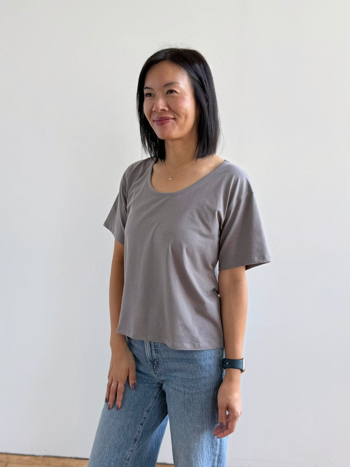 KIM tee in Circular Grey