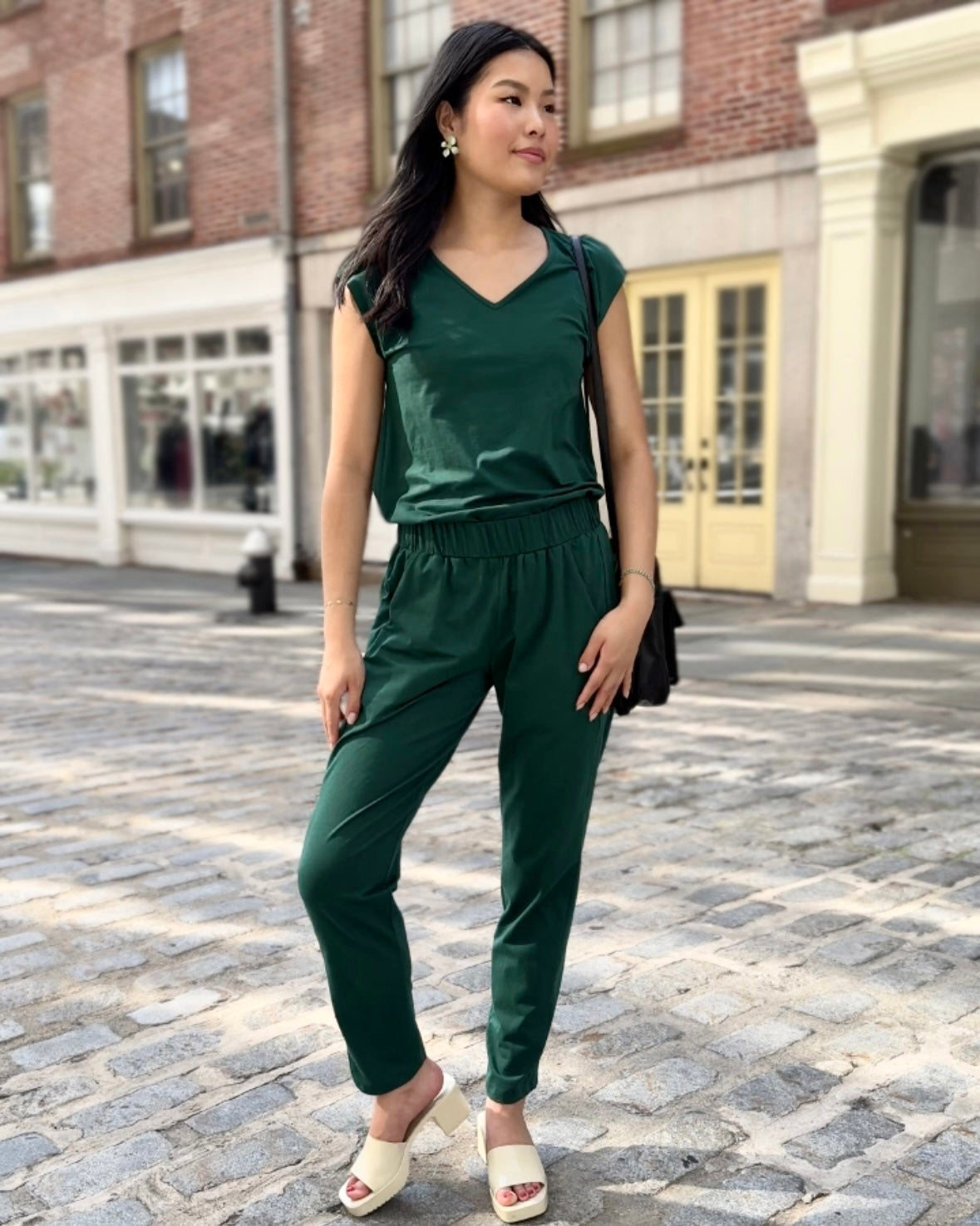 BERKE mid-rise ankle length pants in Dark Green