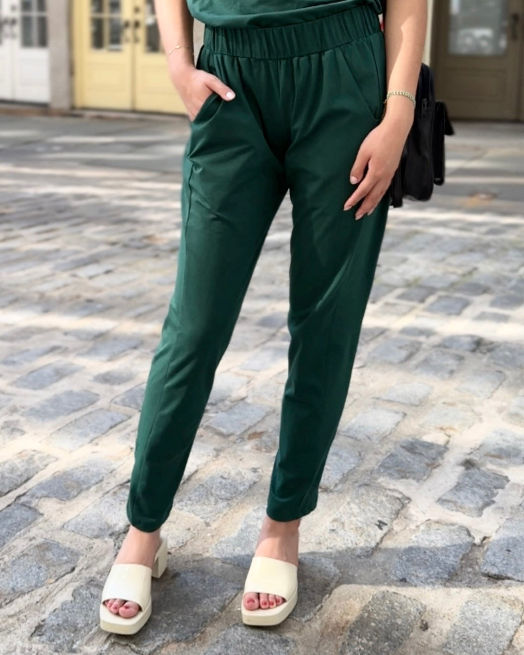 BERKE mid-rise ankle length pants in Dark Green