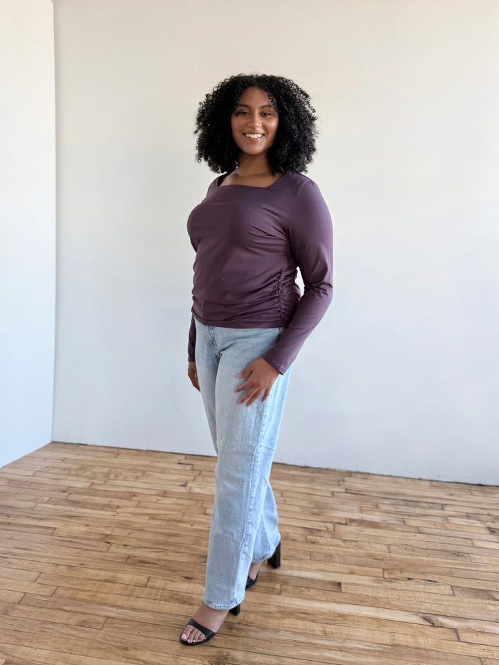 NURY ruched tee in Plum