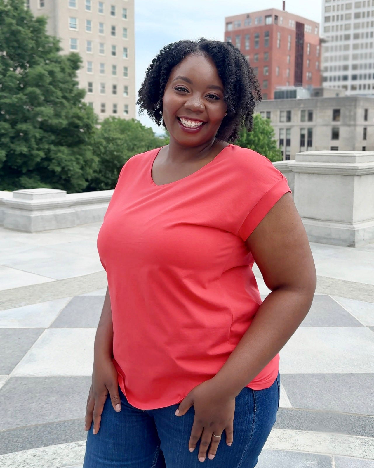 CEZANNE tee in Coral Red