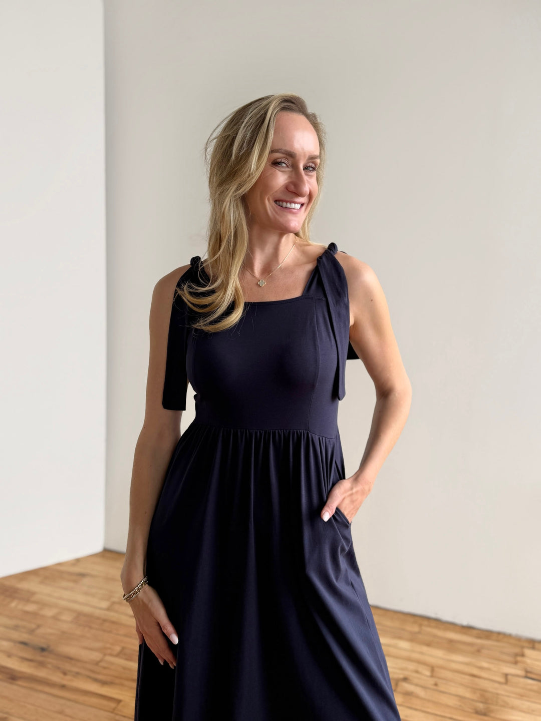 VERONA dress in Navy