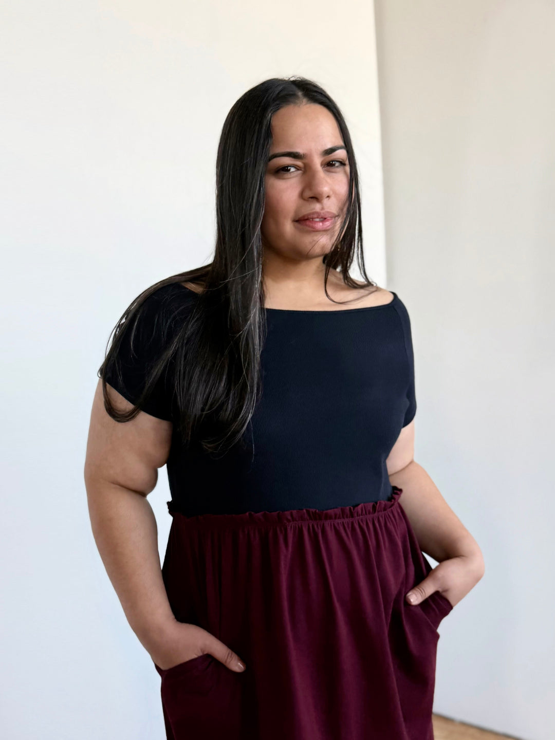 CAITLIN rib+jersey dress in Navy/Merlot