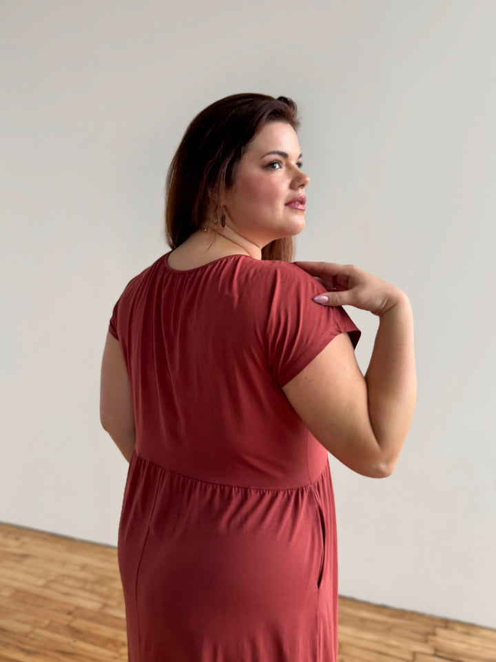 DINAH dress in Earthy Red