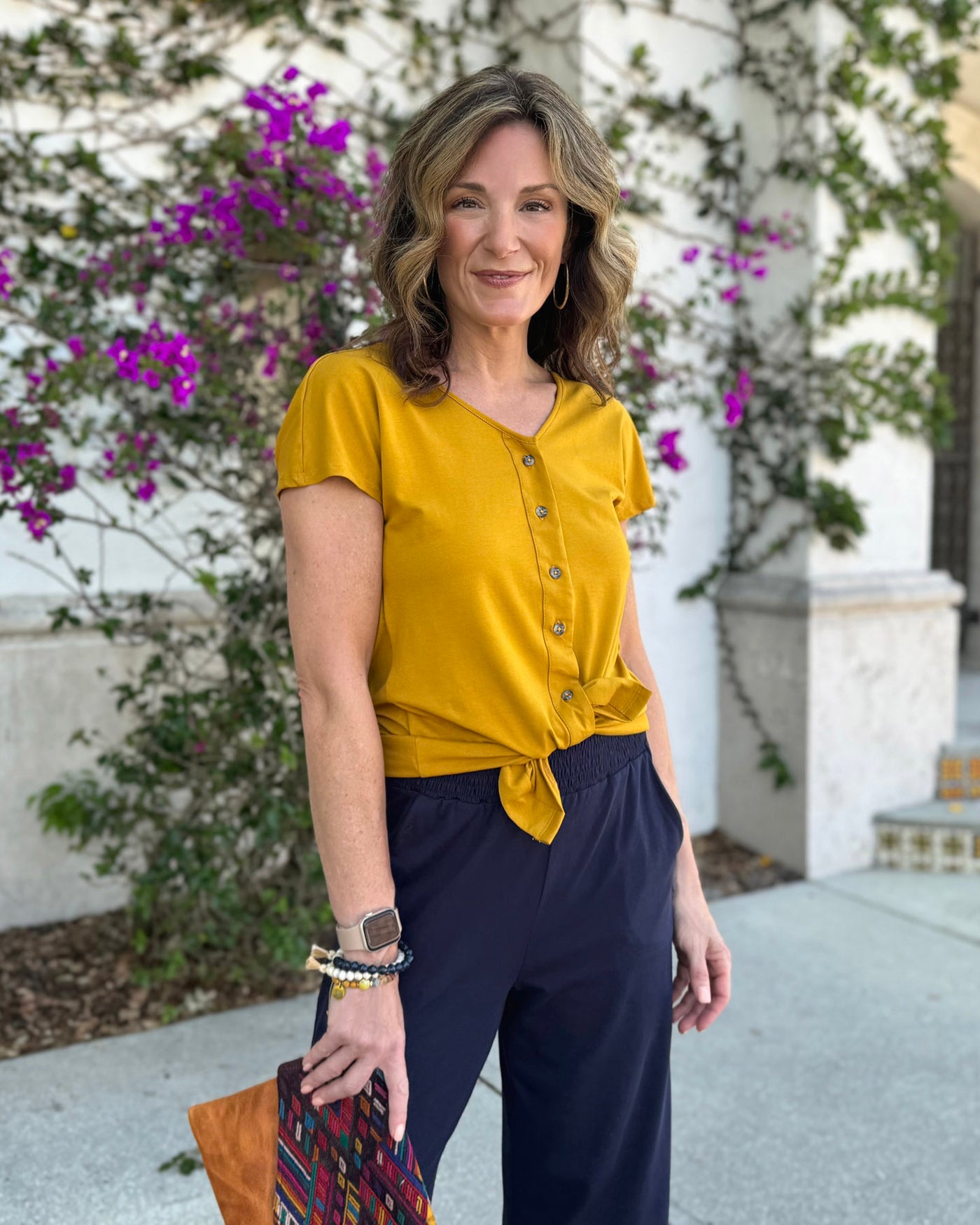 DELLA button top in Mustard