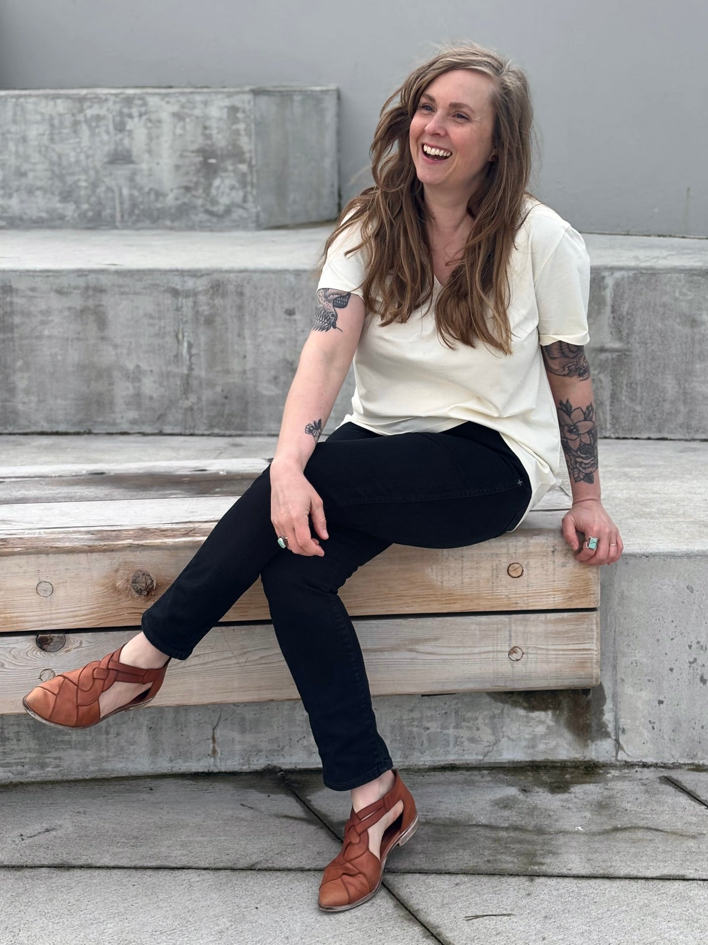 IVY tee in Chalk