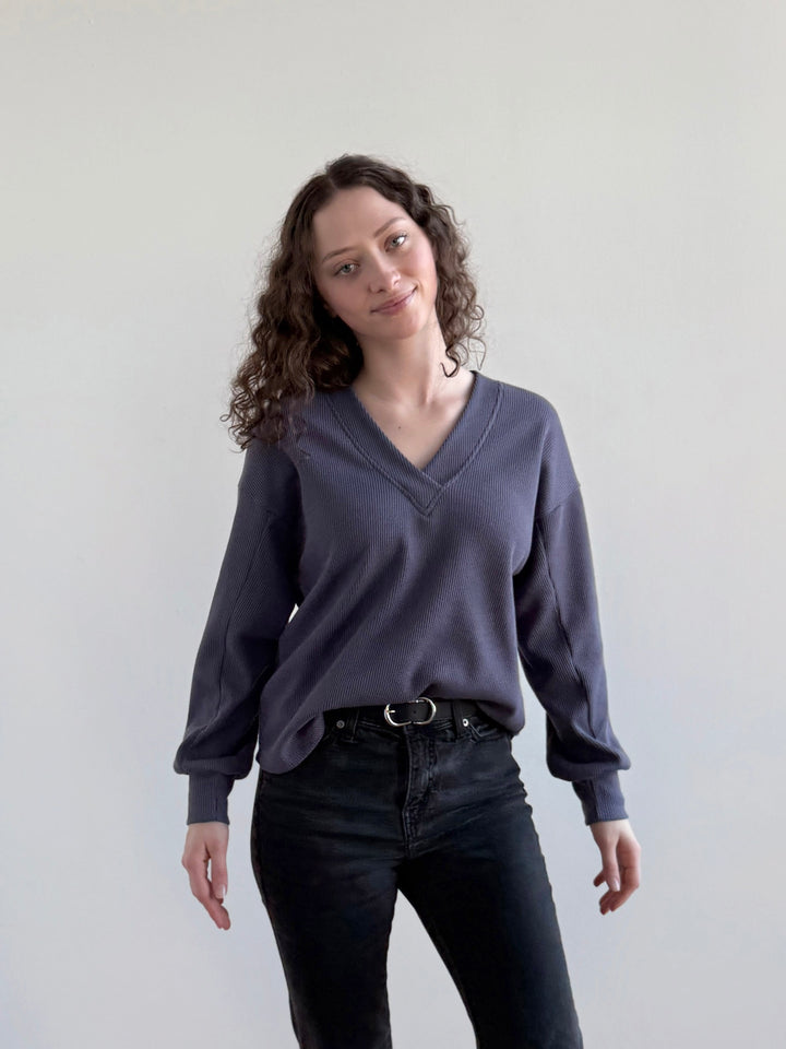 MEGANE waffle knit top in Stonewash