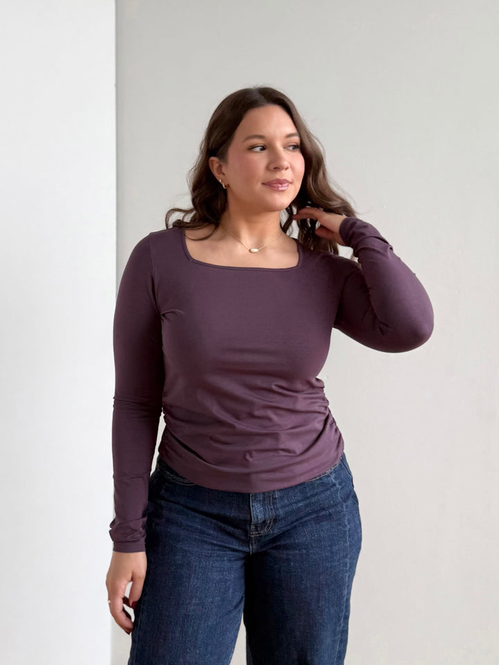 NURY ruched tee in Plum