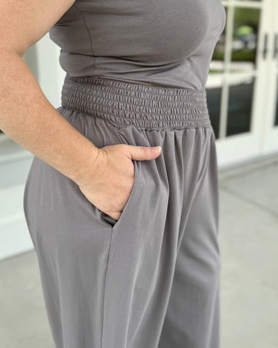 EDEN smocked capri pants in Circular Grey