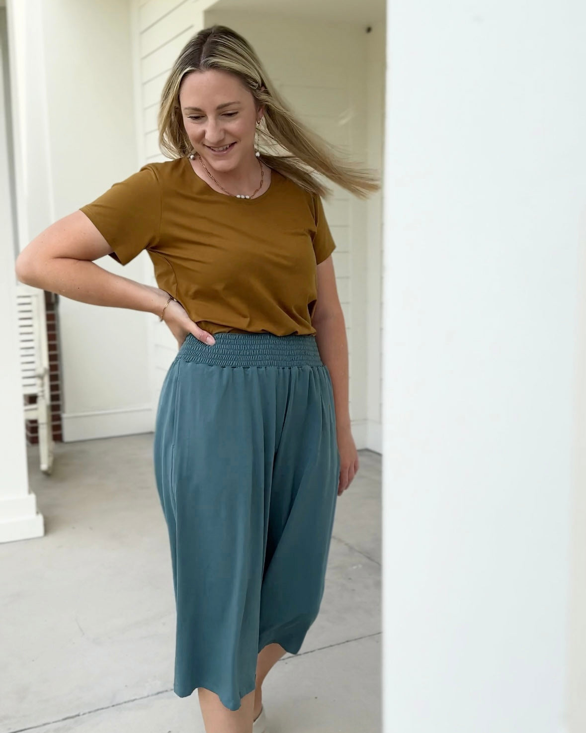 EDEN smocked capri pants in Dark Aqua