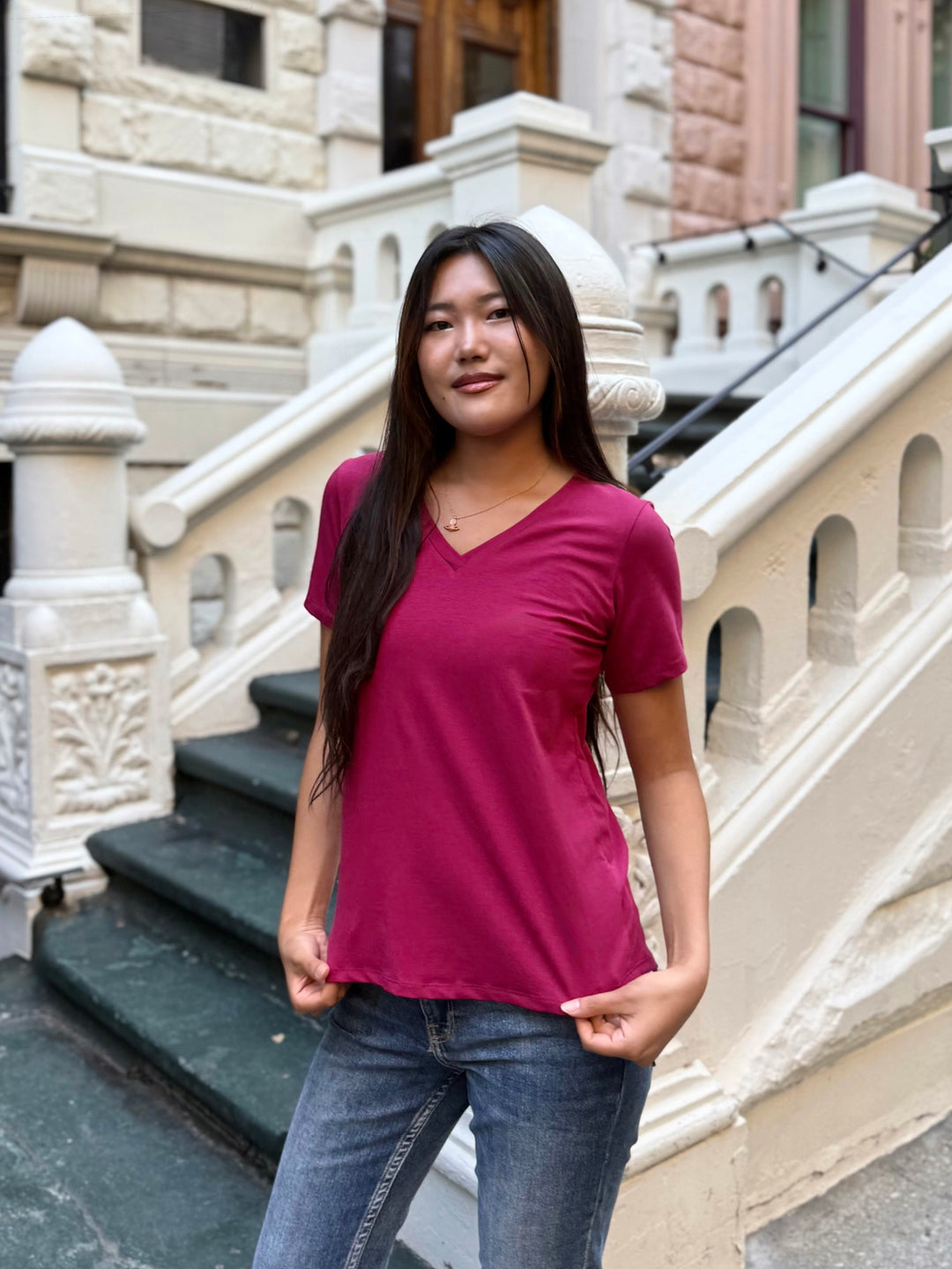 MAURA tee in Pomegranate