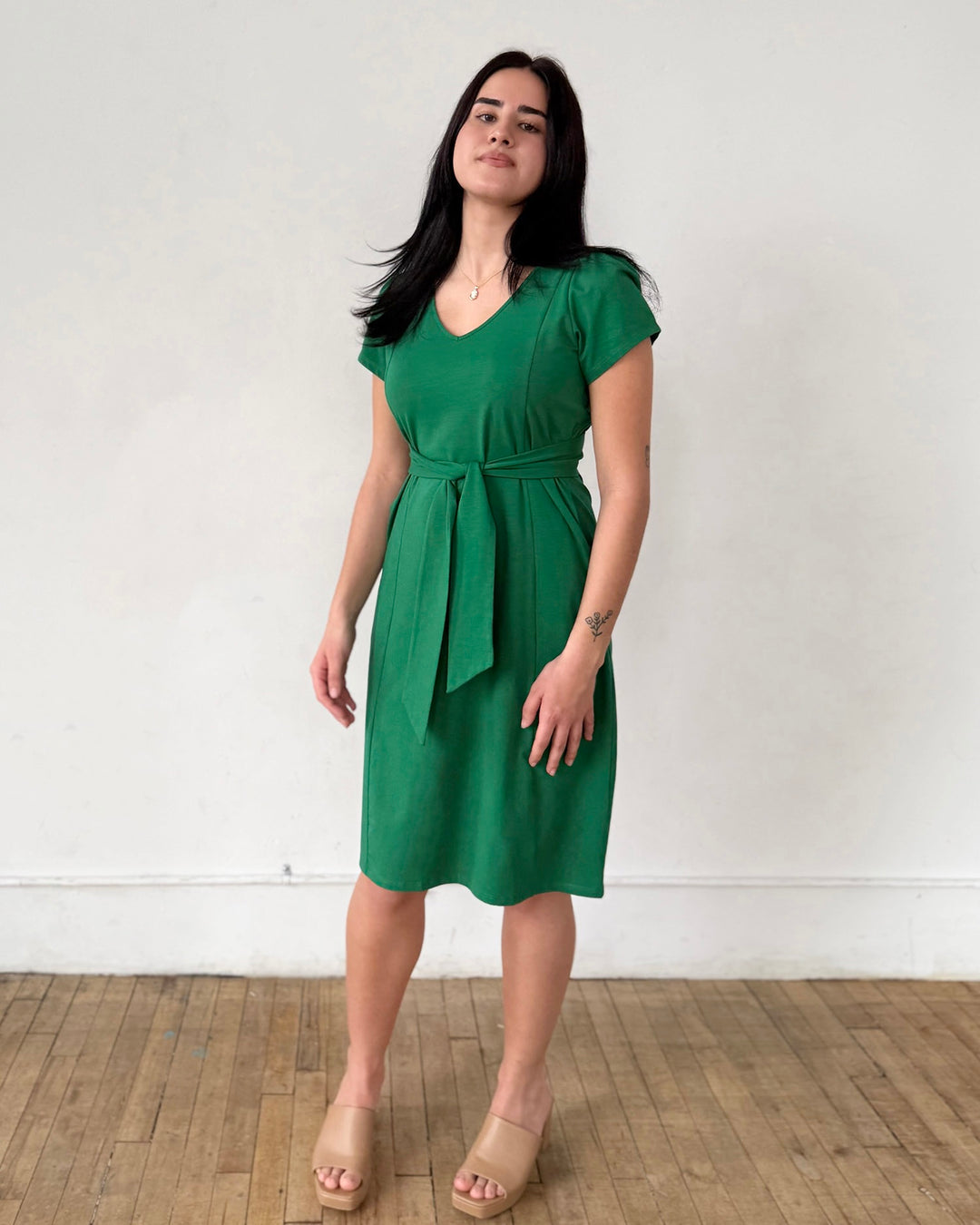 QUINTA dress in Rich Emerald Elegantees QUINTA dress in Rich Emerald Elegantees