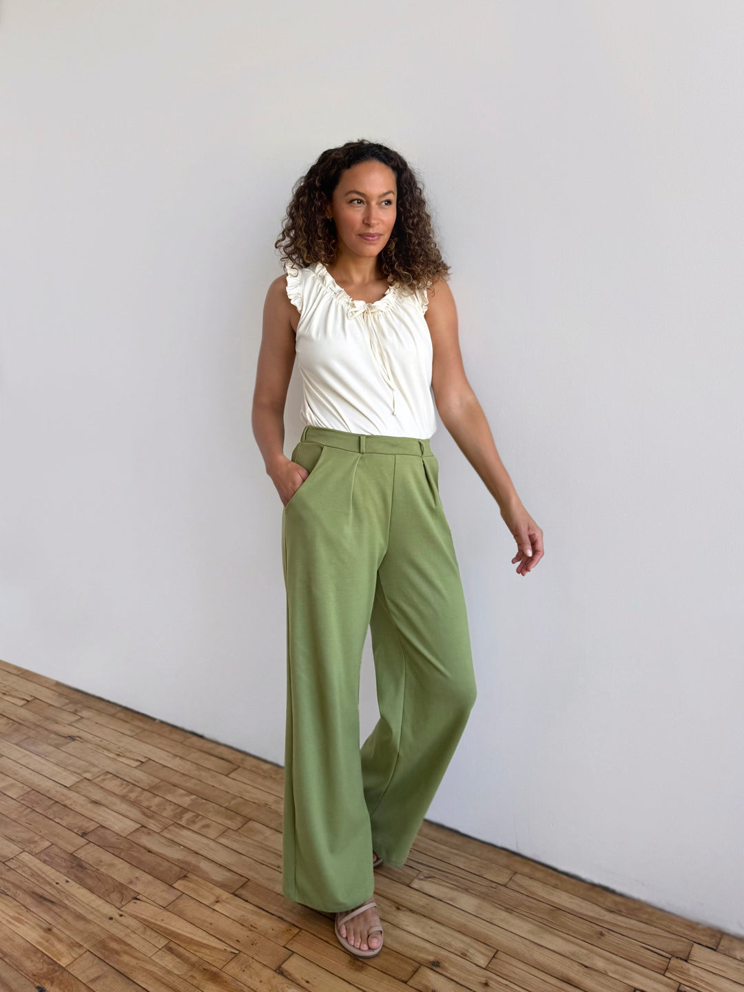 KENNA pants in Grass Green