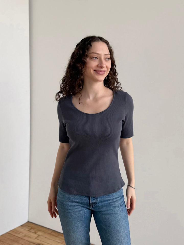 LEONOR rib-knit tee in Blue Storm
