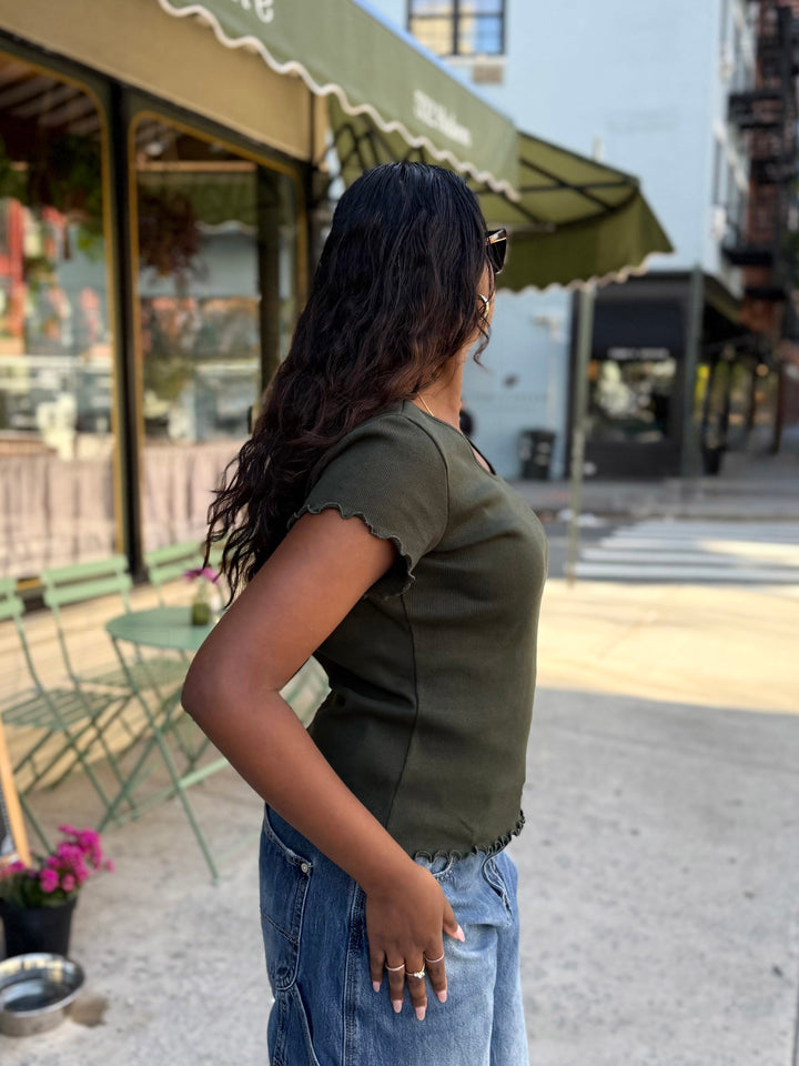 KELSIE tee in Olive Shadow