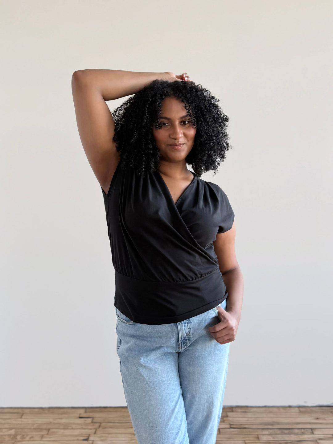 JOLIE top in Black