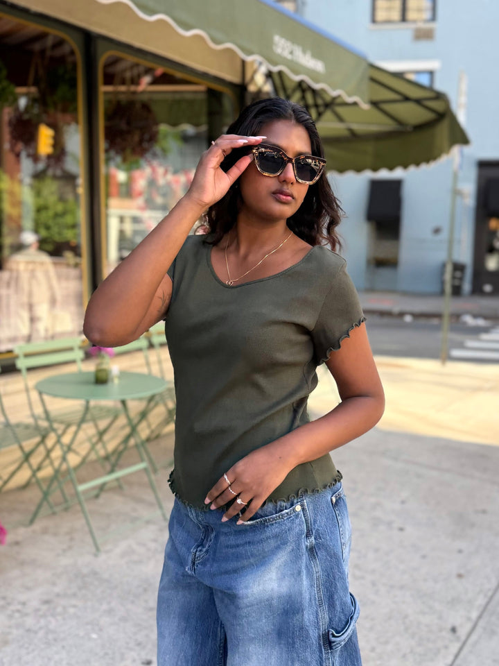 KELSIE tee in Olive Shadow