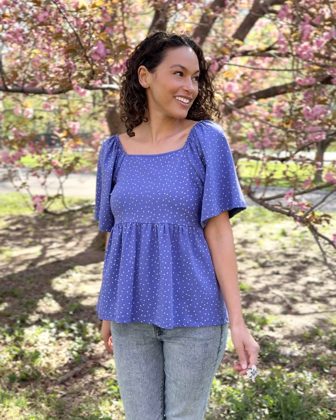 HIBISCUS polka dot top in Iris Bloom/White