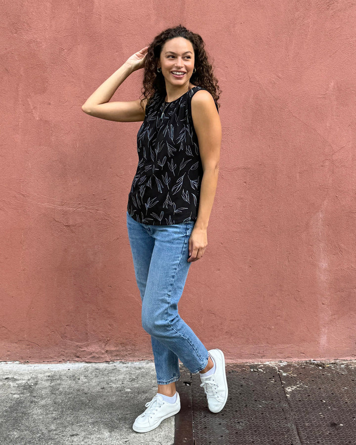 LAGUNA printed tank in Black/White