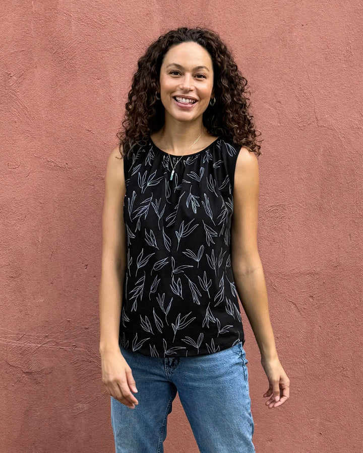 LAGUNA printed tank in Black/White