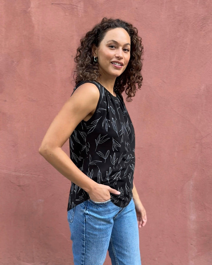 LAGUNA printed tank in Black/White