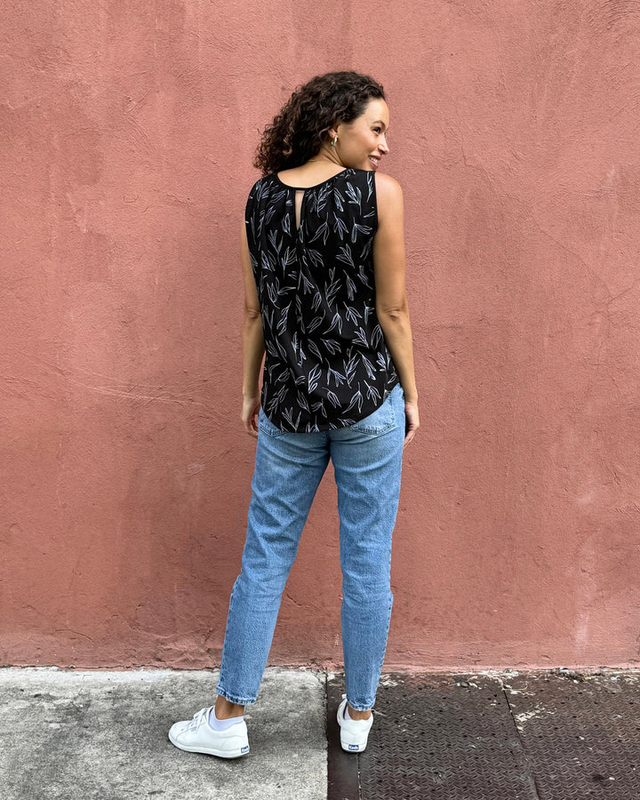 LAGUNA printed tank in Black/White