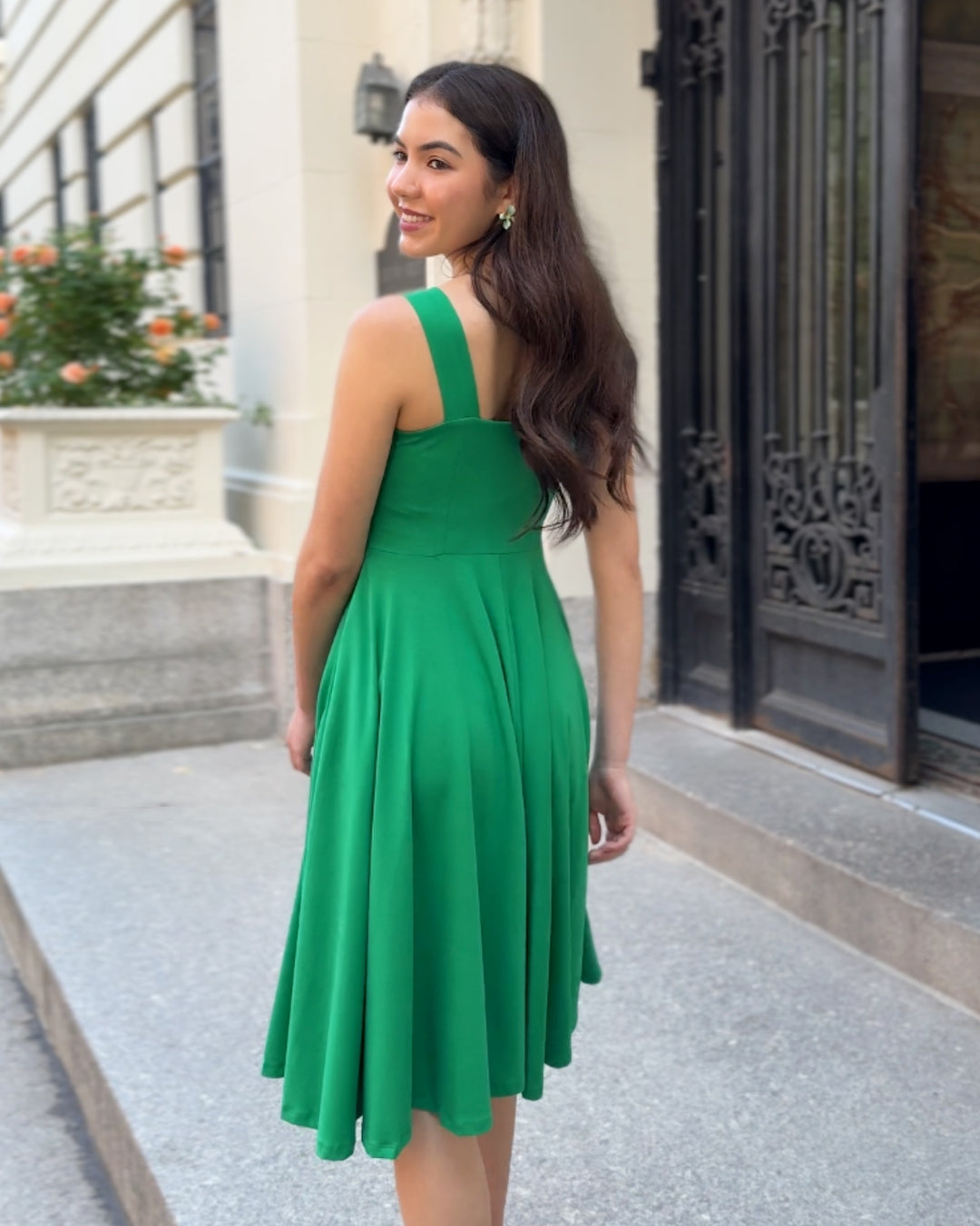 LAVANDE dress in Leaf Green Elegantees LAVANDE dress in Leaf Green Elegantees