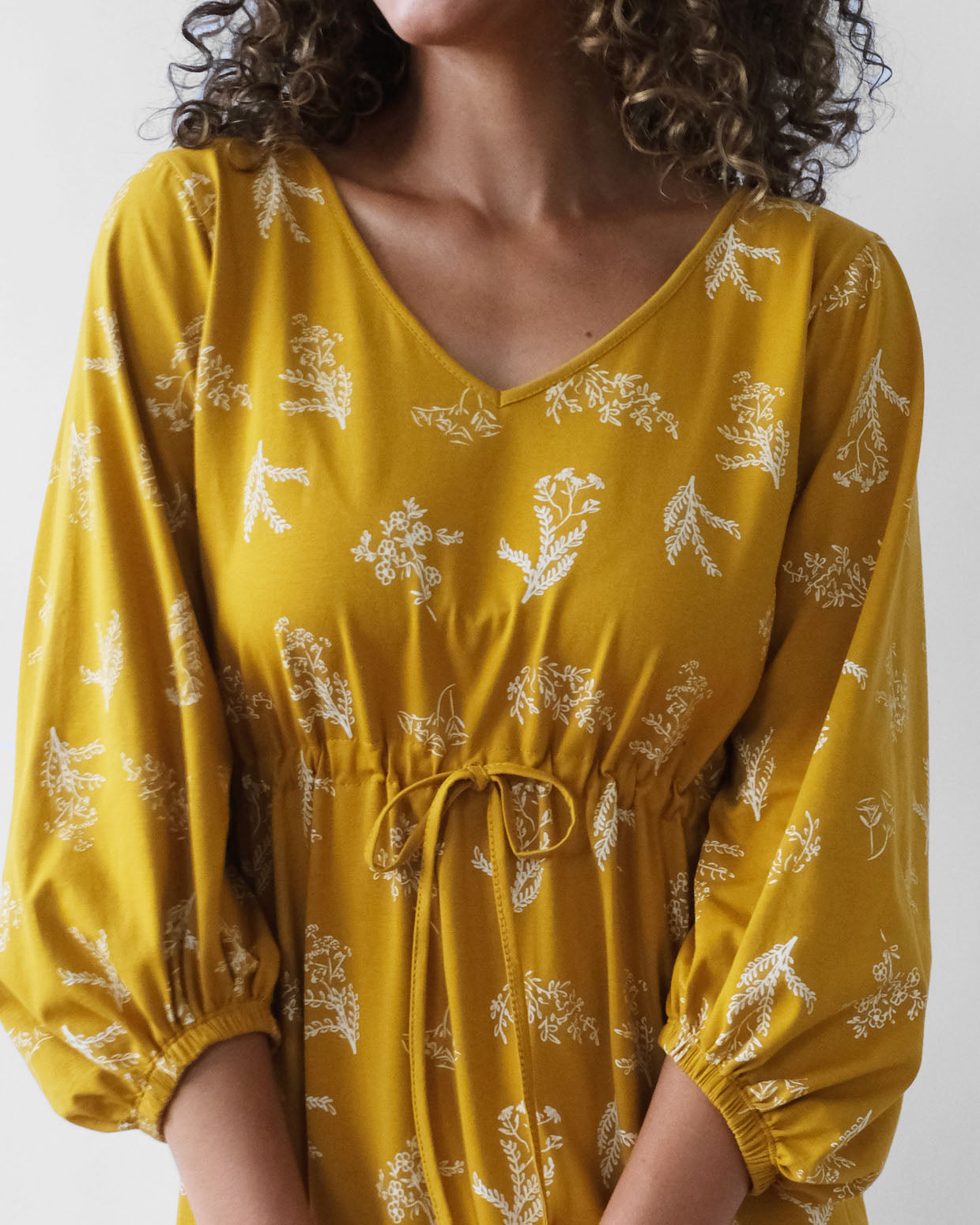 MARIGOLD printed dress in Mustard/White