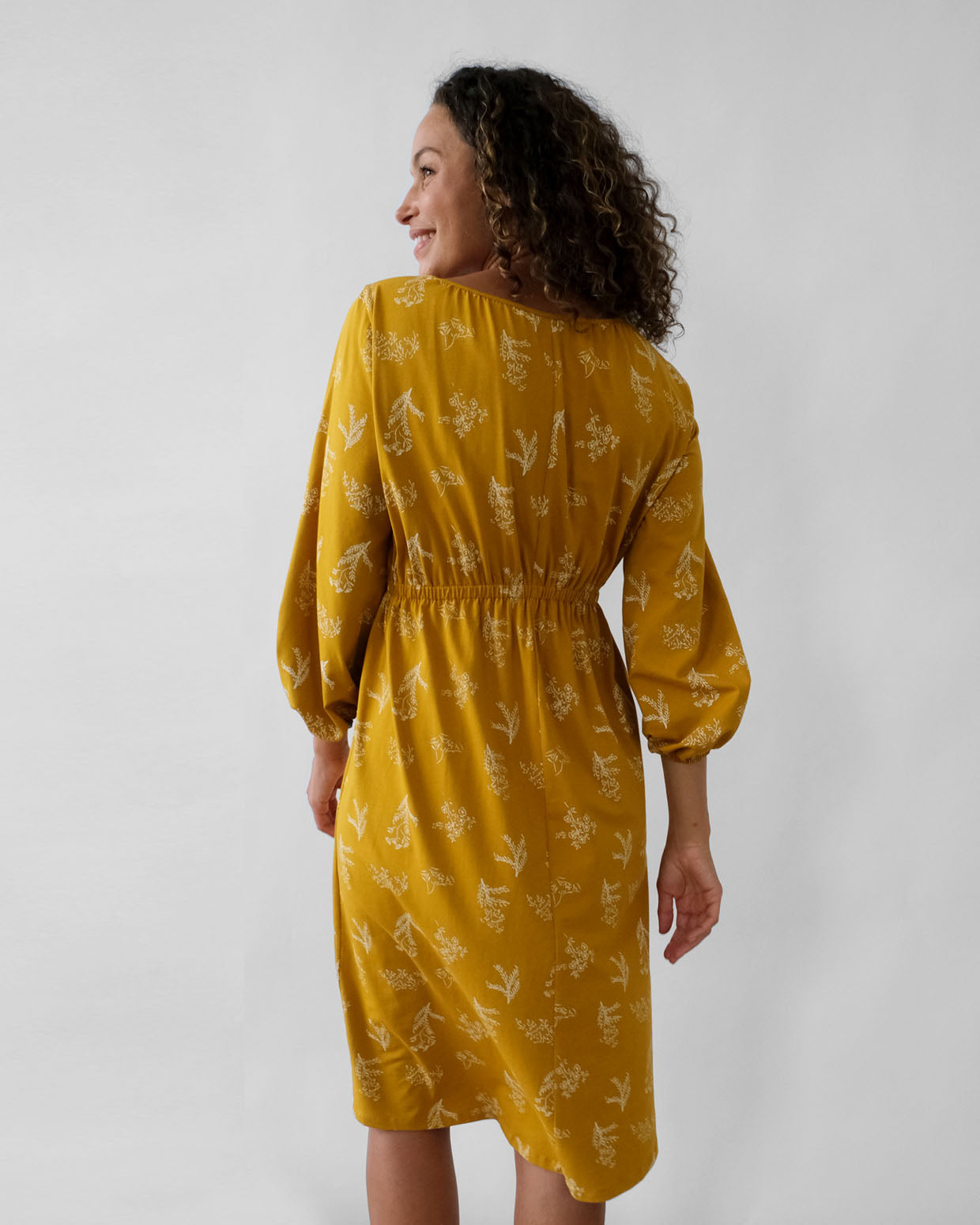 MARIGOLD printed dress in Mustard/White