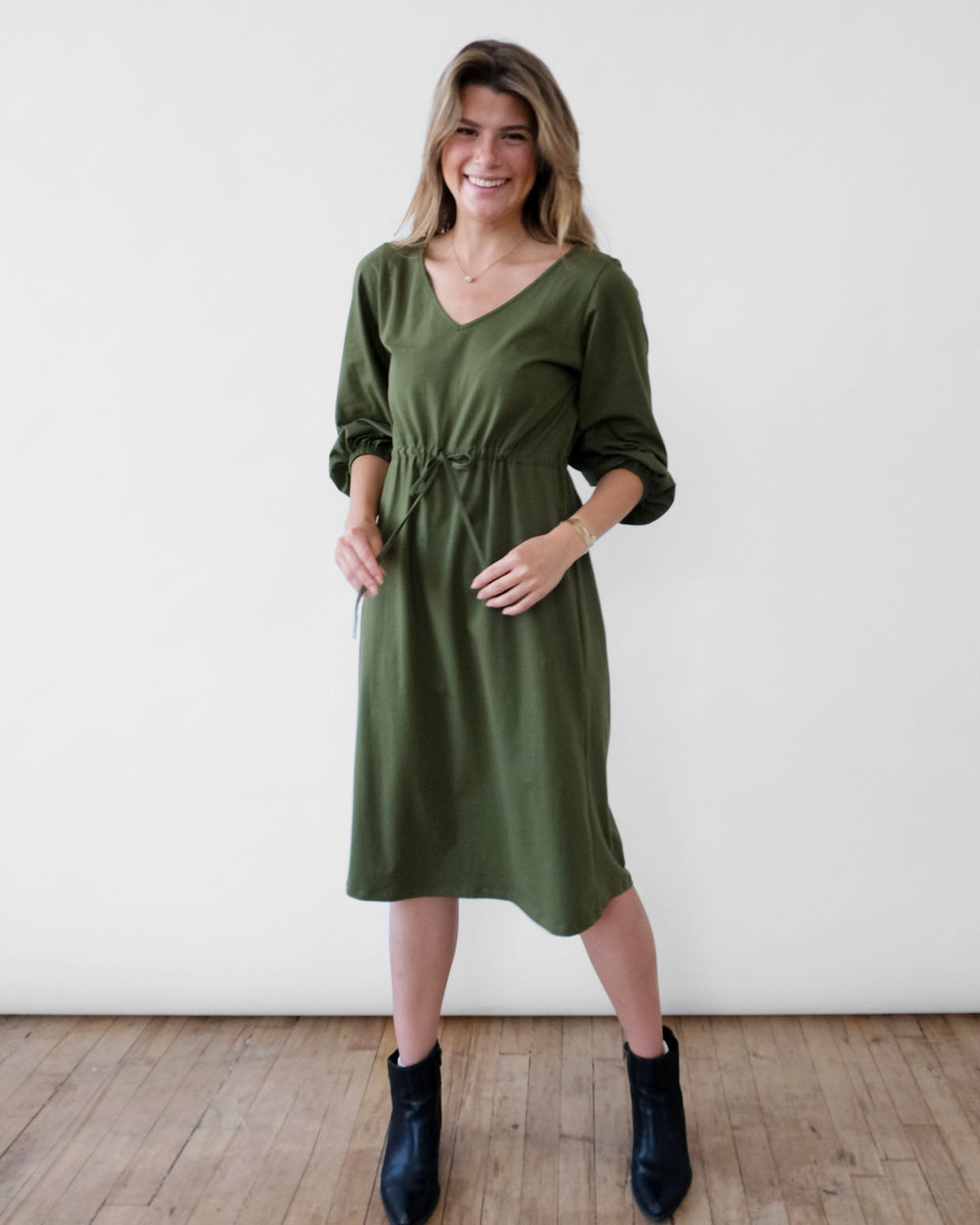 MARIGOLD dress in Olive