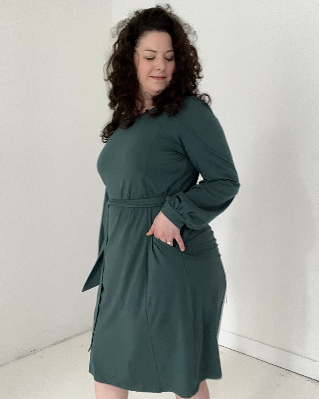 MAUDE dress in Hunter Green Elegantees MAUDE dress in Hunter Green Elegantees