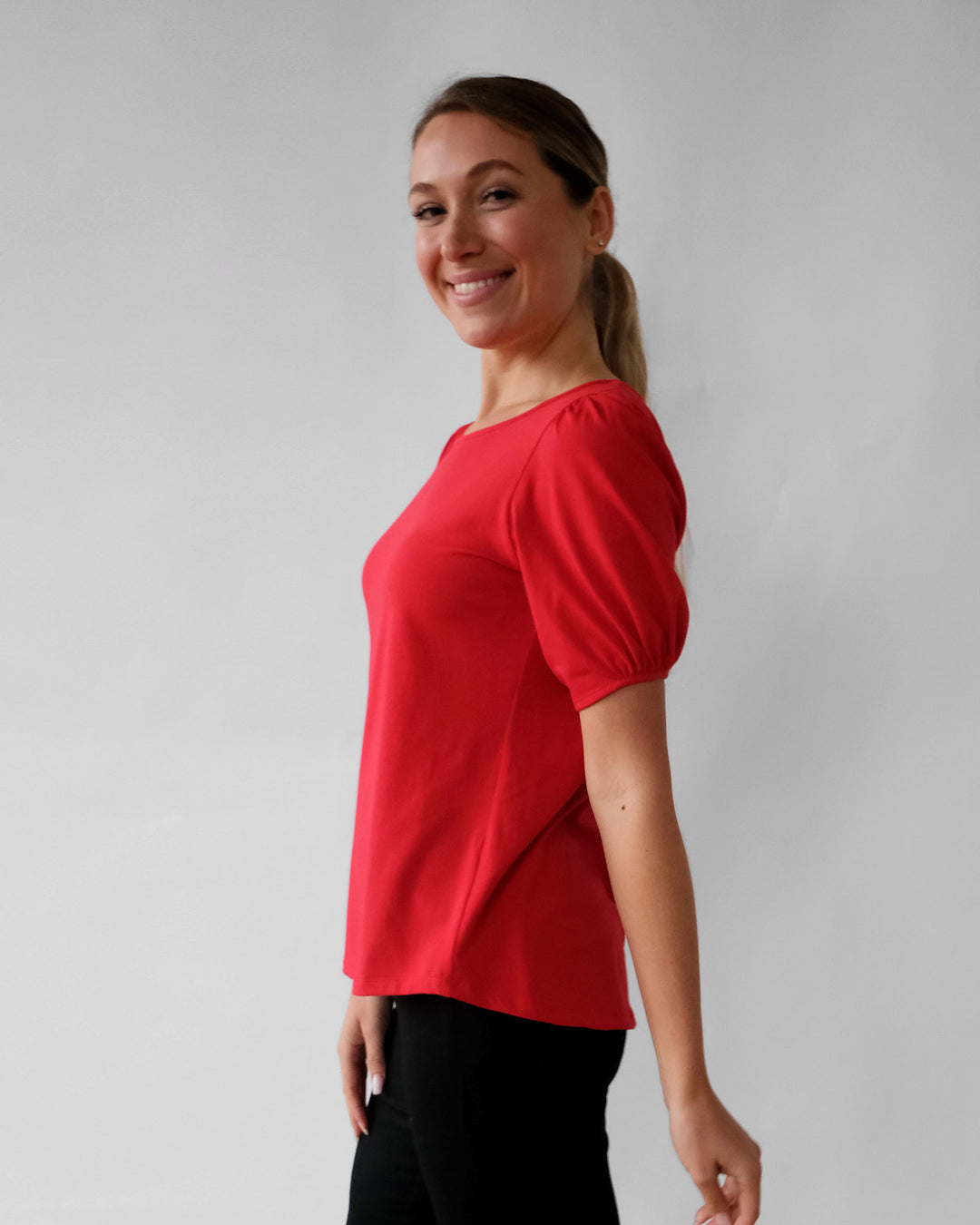 RAYNE tee in Bright Red