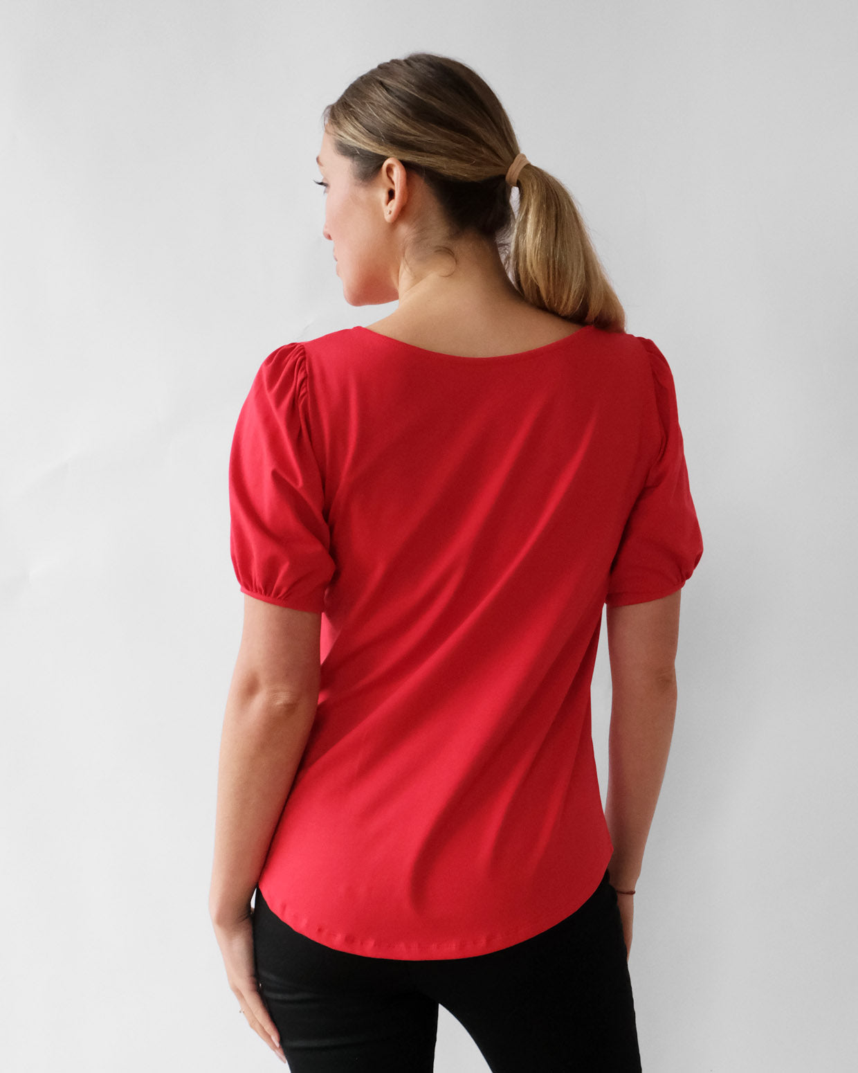 RAYNE tee in Bright Red