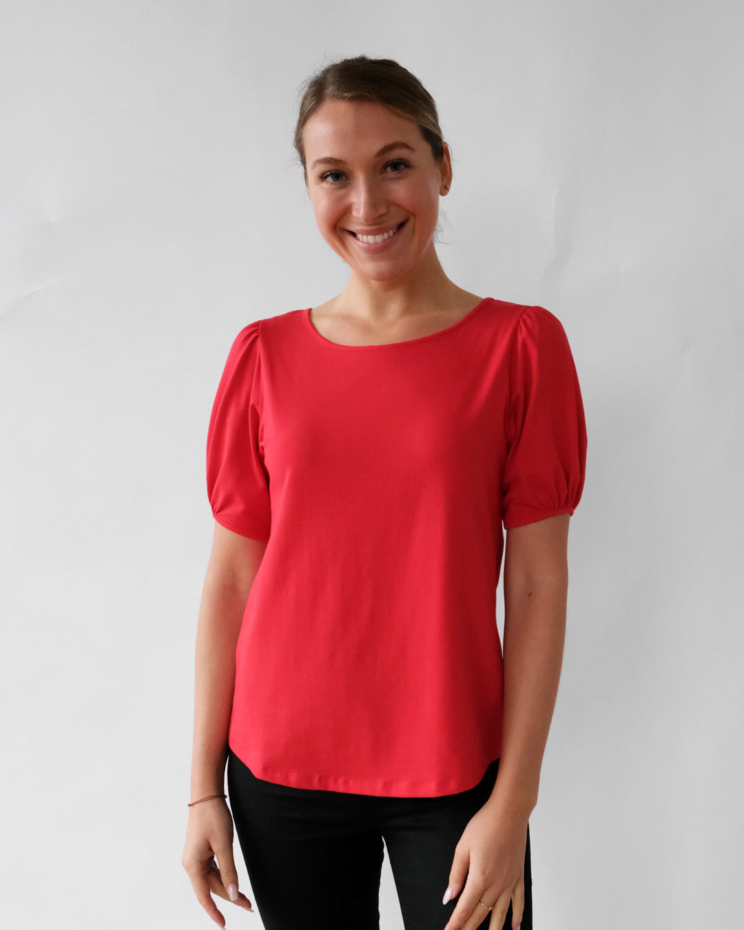 RAYNE tee in Bright Red