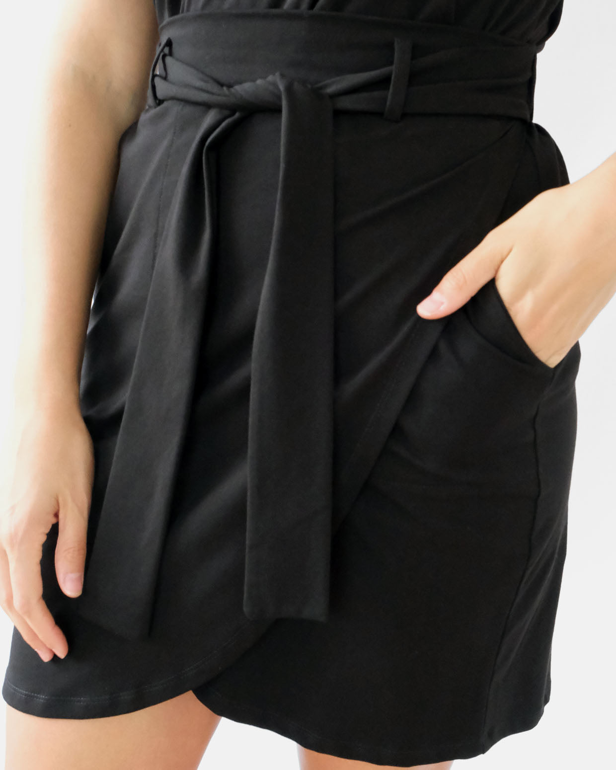 TULIP skirt in Black