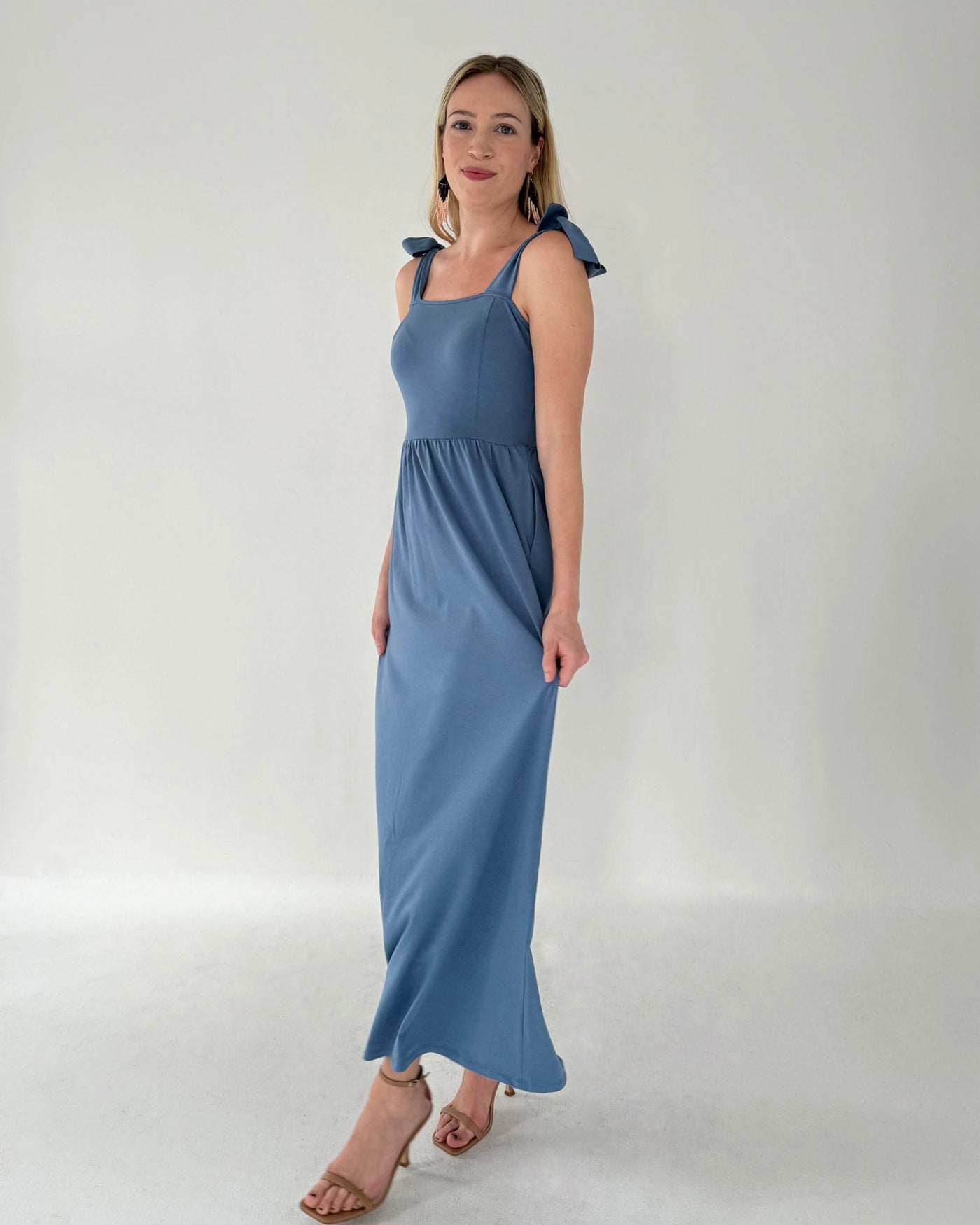 VERONA dress in Elemental Blue