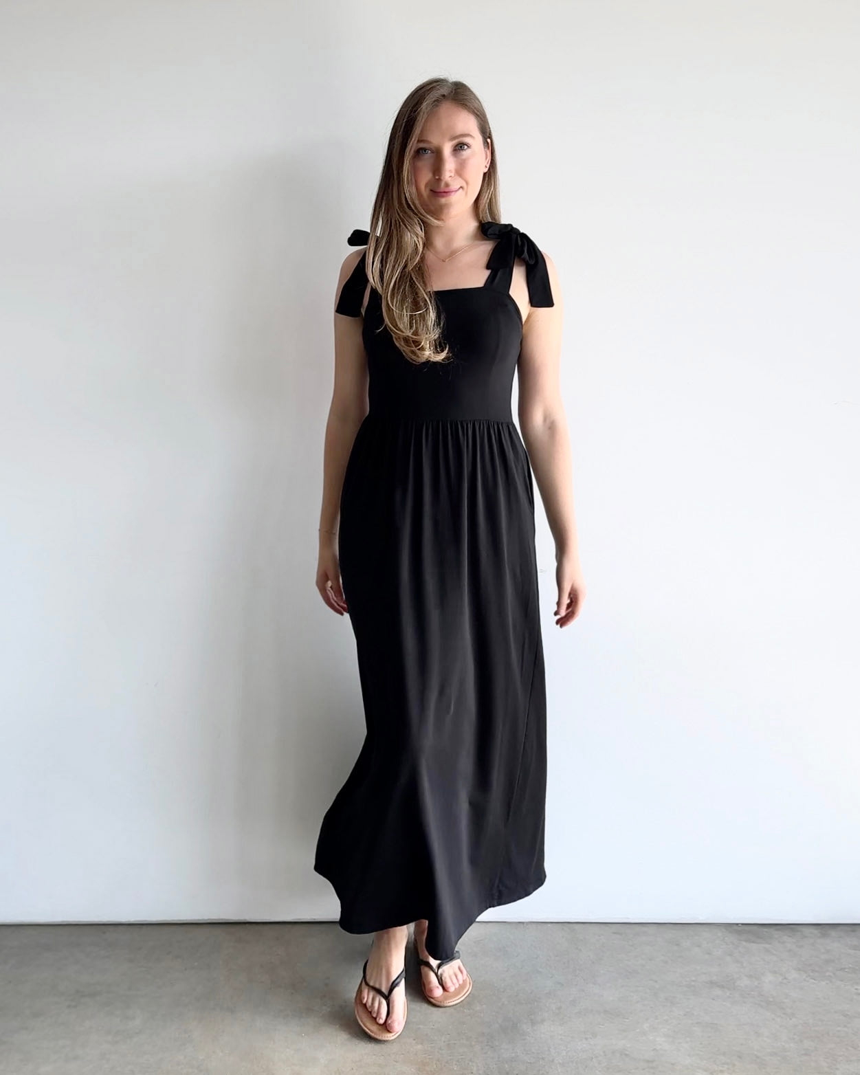 VERONA dress in Black