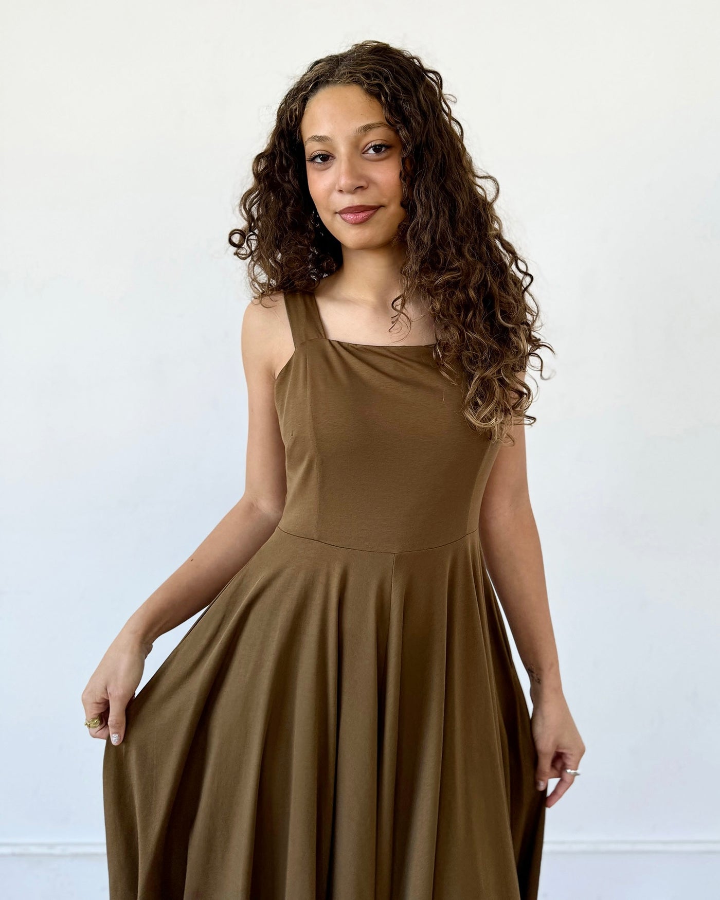 LAVANDE dress in Kona Brown