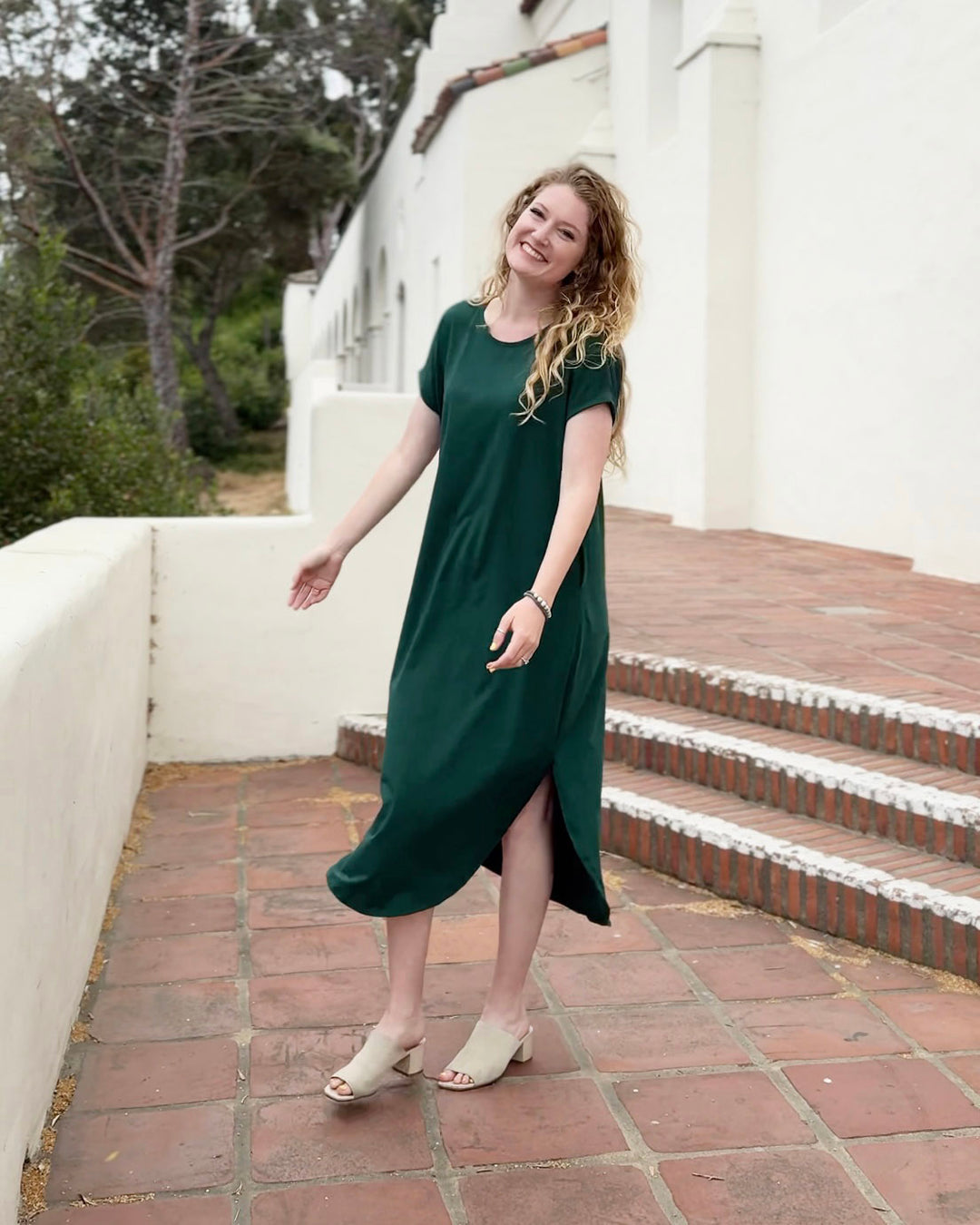 CYPRESS dress in Dark Green Elegantees CYPRESS dress in Dark Green Elegantees