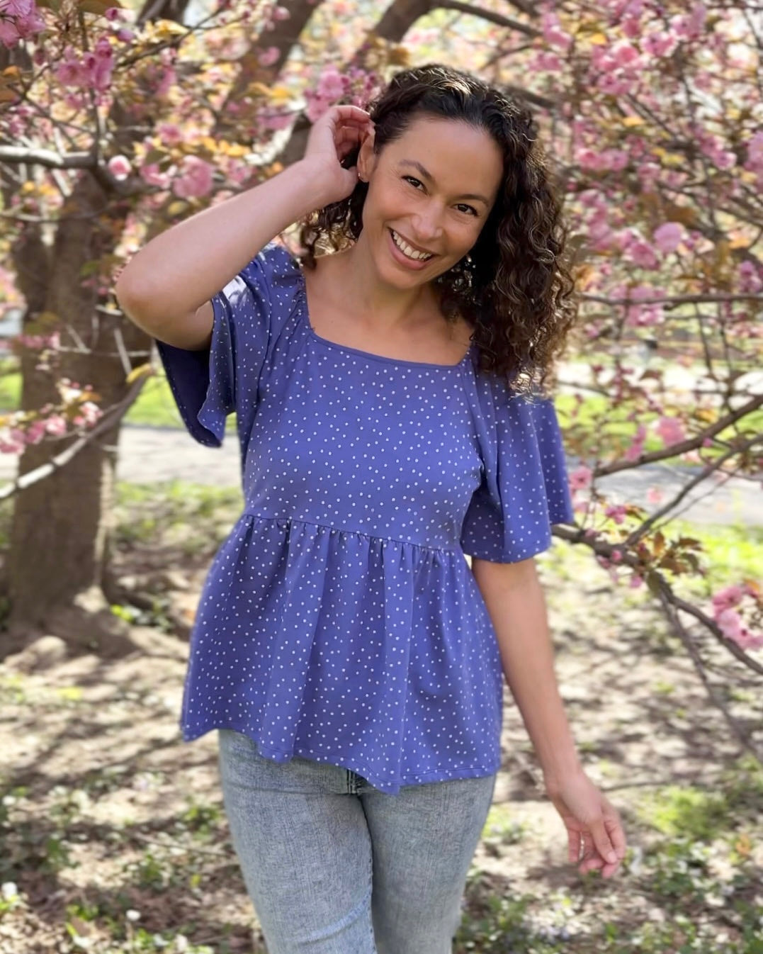 HIBISCUS polka dot top in Iris Bloom/White