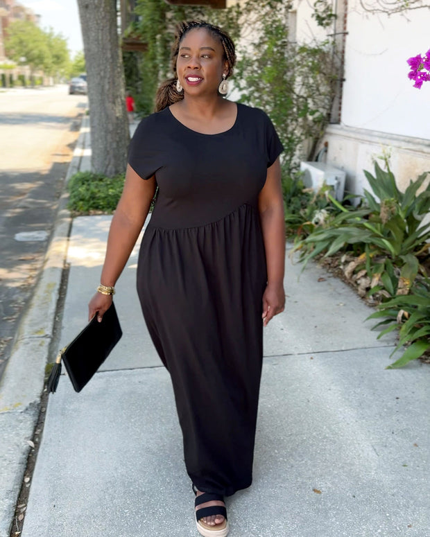 NORAH maxi dress in Black – Elegantees