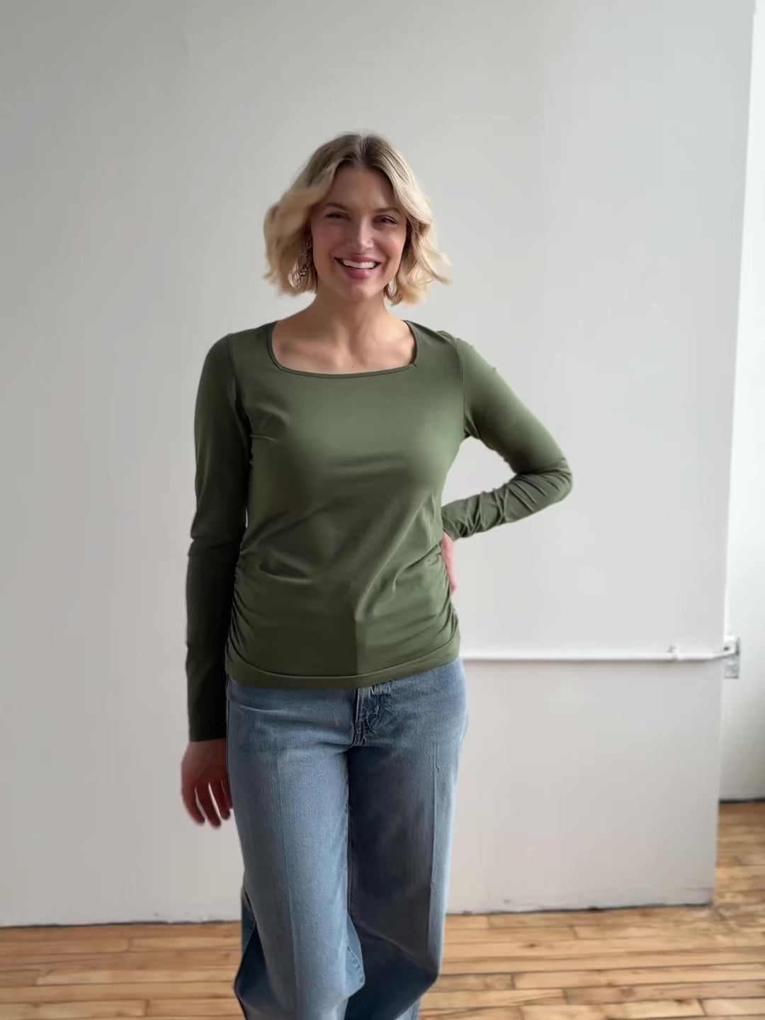NURY ruched tee in Meadow Green