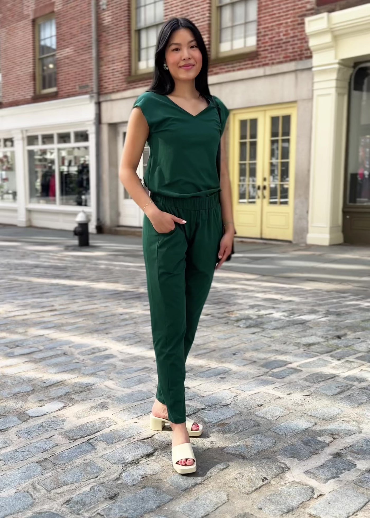 BERKE mid-rise ankle length pants in Dark Green