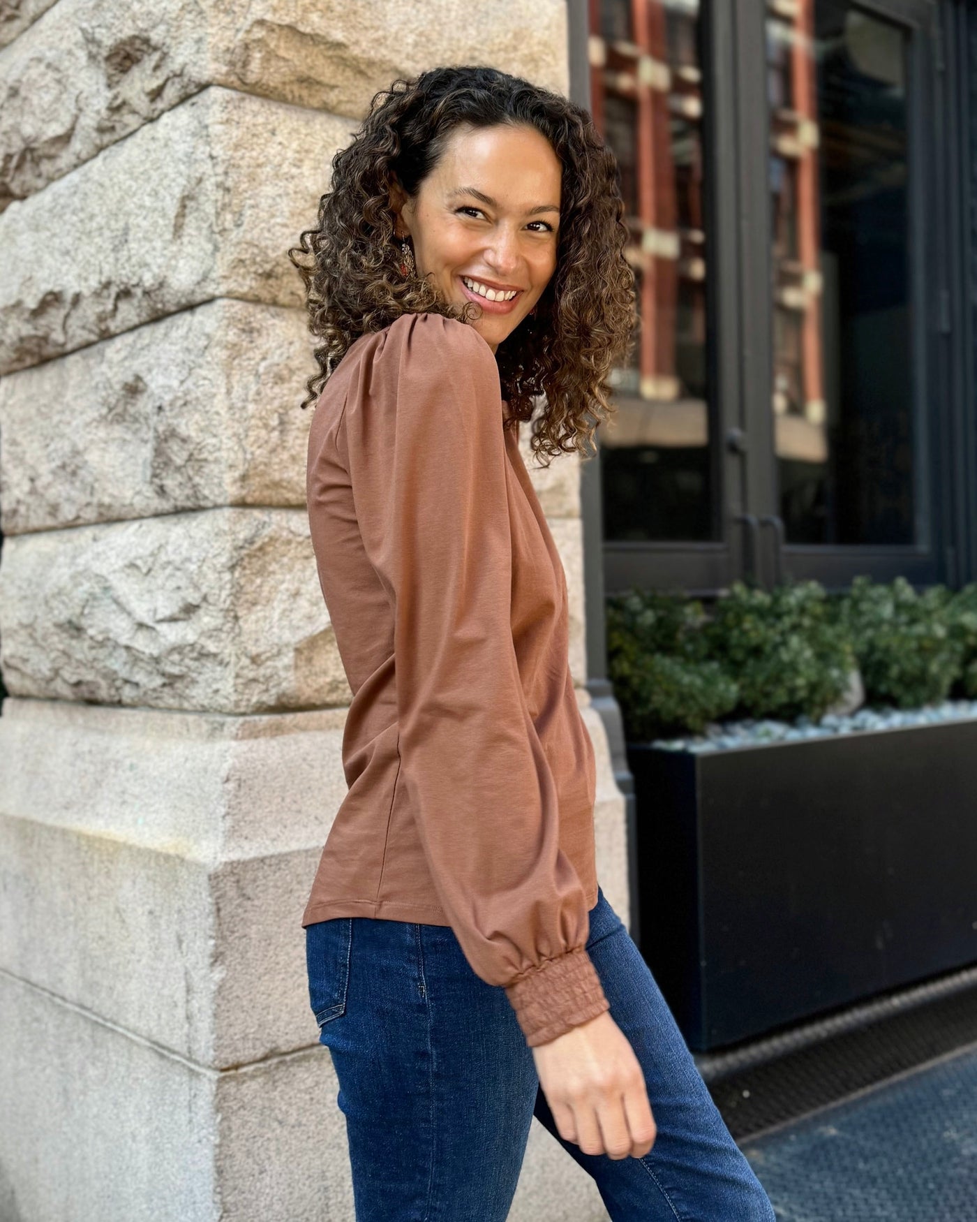 TONYA top in Cacao Brown