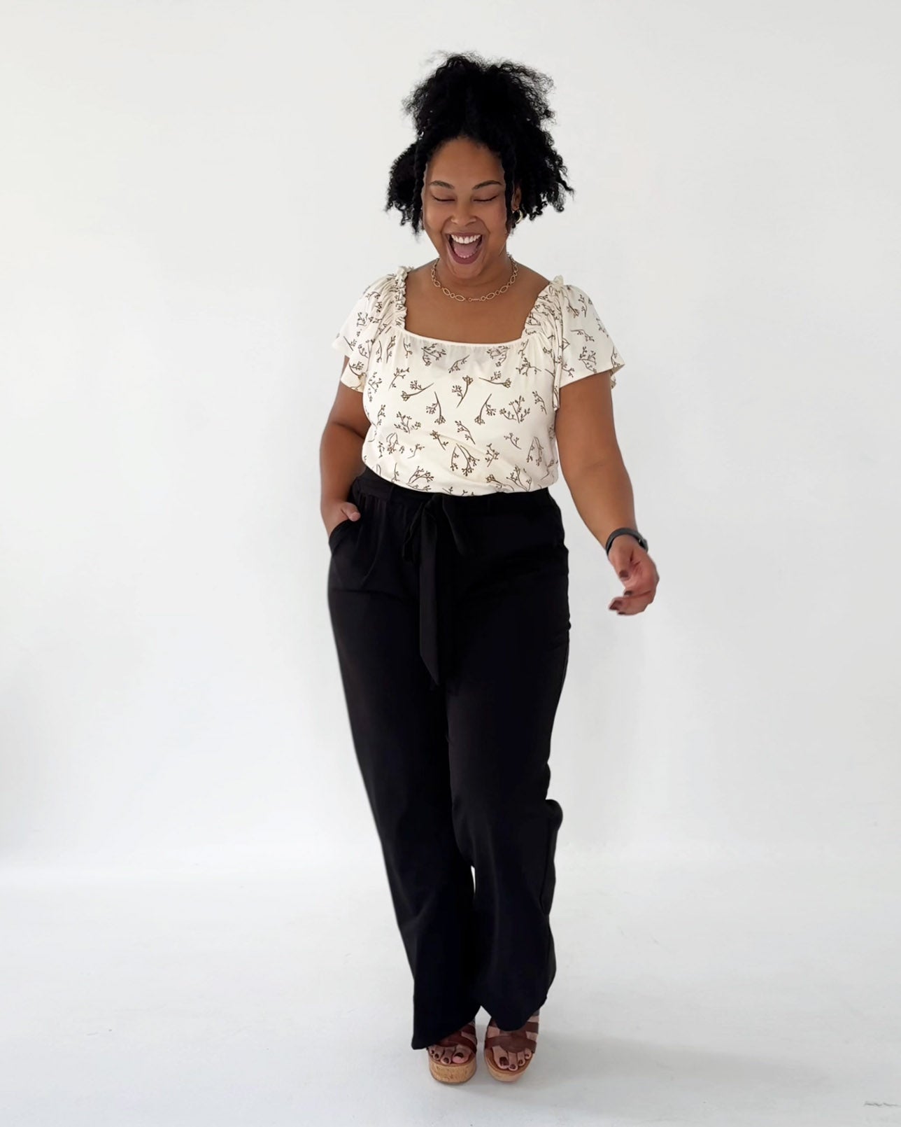 ZELLA high-waist pants in Black – Elegantees